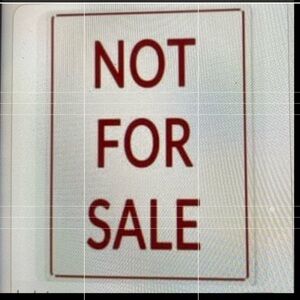 SOLD Zaayo long sleeve blouse with banded cuffs pleated chest area Woman’s Med